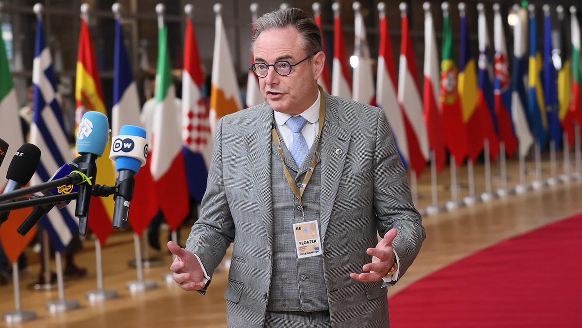   Francois Walschaerts / AP- Барт Де Вевер