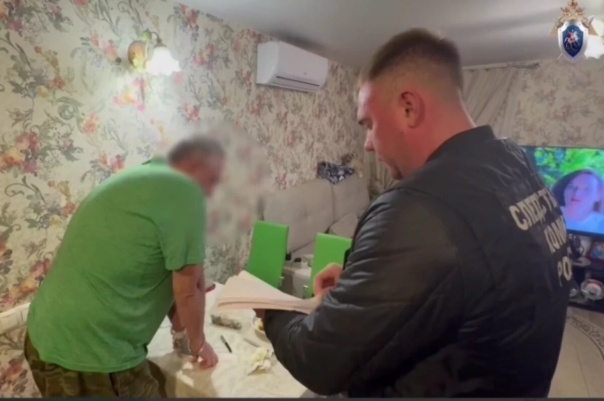    Появилось видео задержания экс-главы Осинников Игоря Романова