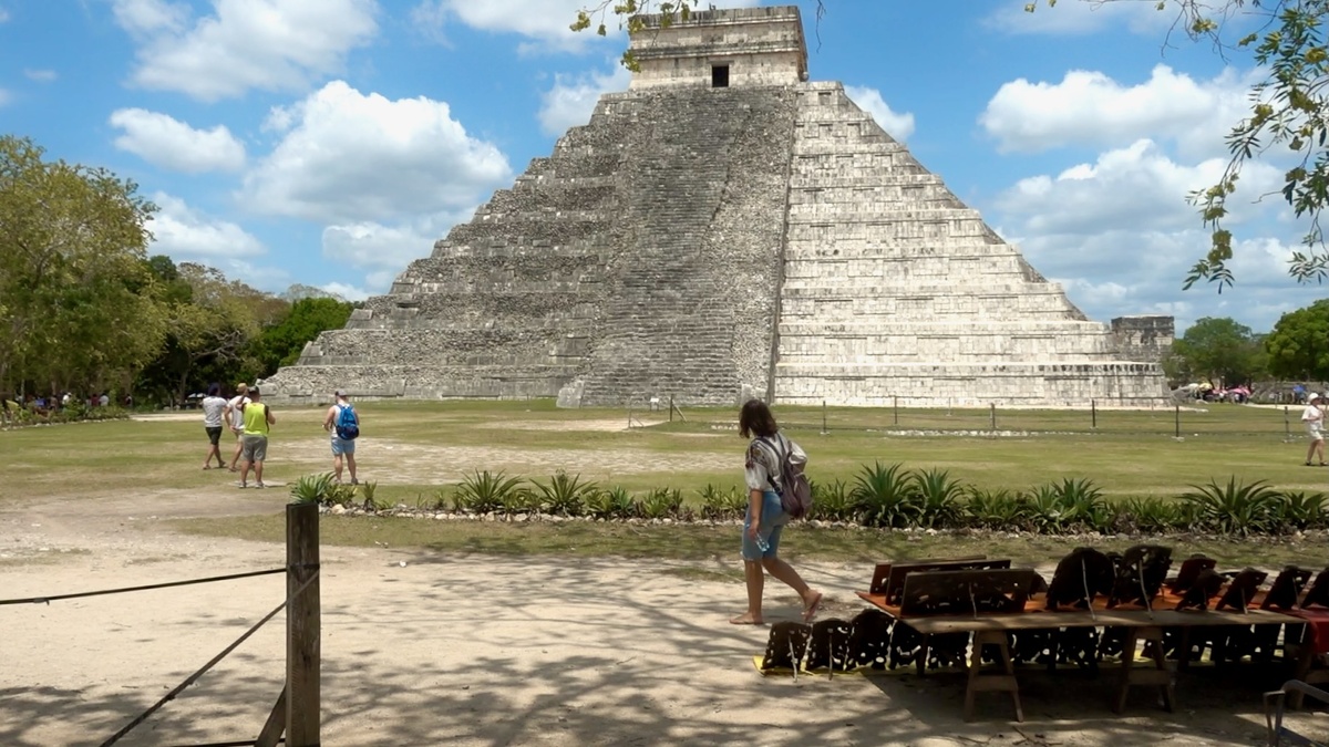 Главная пирамида Чичен-Ицы — символ цивилизации майя.