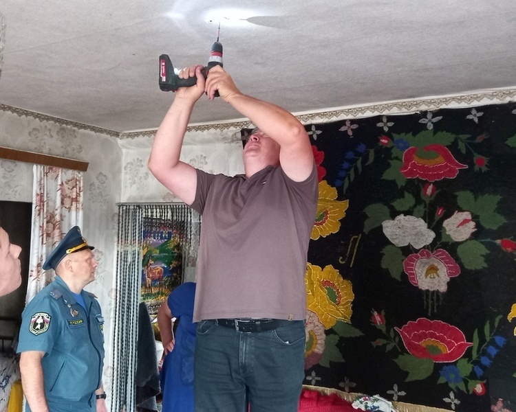     В Курске с начала года установили 46 пожарных извещателей