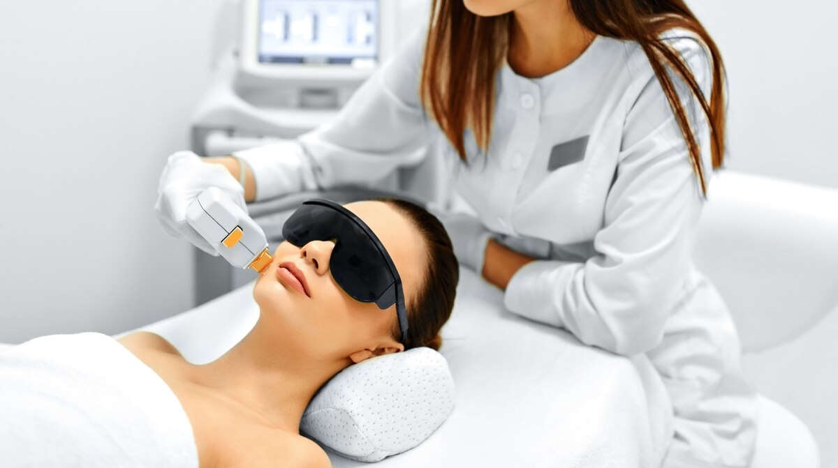 Процедура фотоомоложения на аппарате Sciton Joule BBL