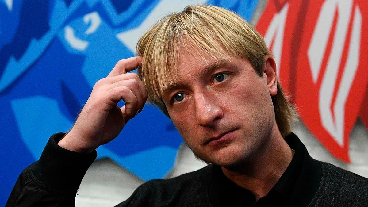 Его жизнь — готовая сага. Мальчик, деливший одно яблоко на двоих с матерью, чтобы выжить. 