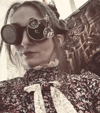 Юлия Эйхман. Источник: https://artsreda.ru/