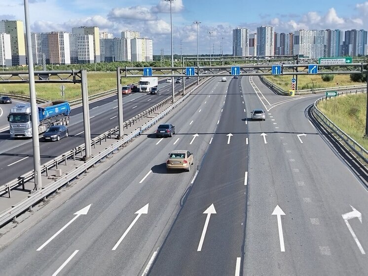     Съезд по направлению к станции метро «Звёздная» закроют с 23:30 до 06:00. Фото из архива "МК в Питере"