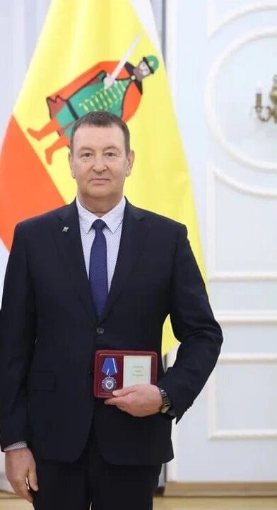    Главной задачей руководителя генеральный директор ООО «Надежда», почётный работник агропромышленного комплекса Рязанской области и Российской Федерации Сергей Оводков считает заботу о людях. Поэтому руководство агропредприятия создает комфортные условия жизни на селе. Фото: Правительство Рязанской области