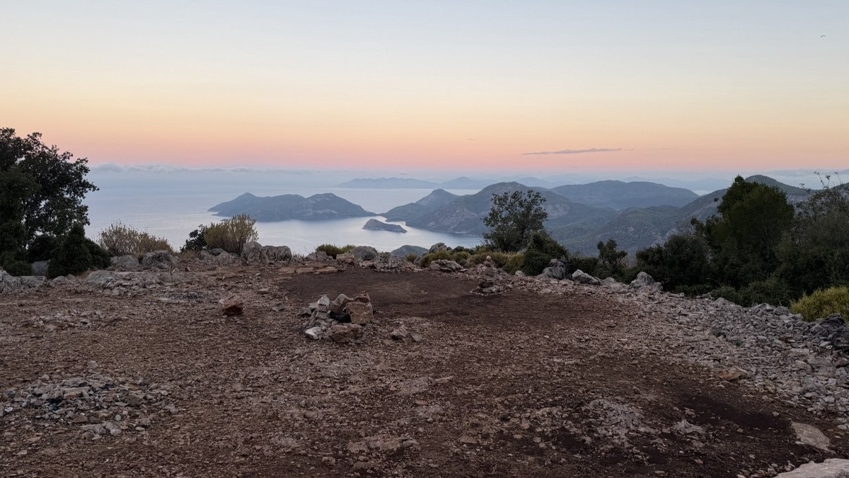 Место под палатку с видом на Олюдениз