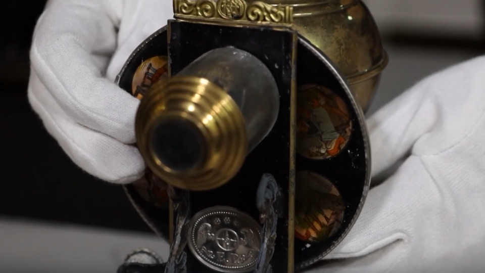 ФОТО: Кадр из программы "Купи-продай", РЕН ТВ