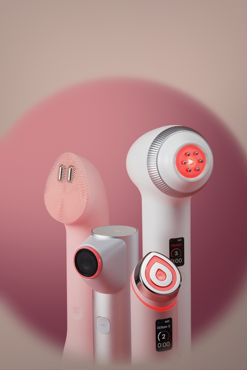 Линейка AGE-R от бренда Medicube (APR)