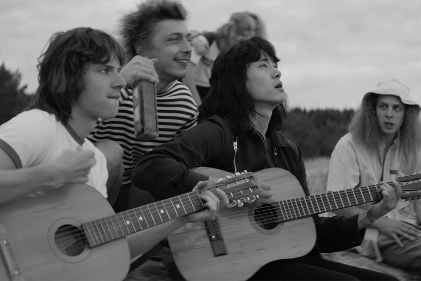    Кадр из фильма «Лето», 2018    
Фото: Hype Film