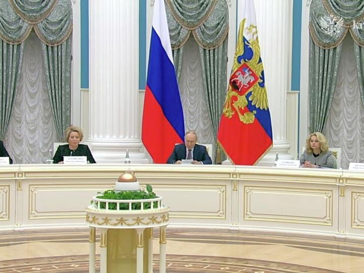    Президент РФ Владимир Путин в четверг проводит первое заседание Совета по реализации государственной демографической и семейной политики© Кремль. Новости/Telegram
