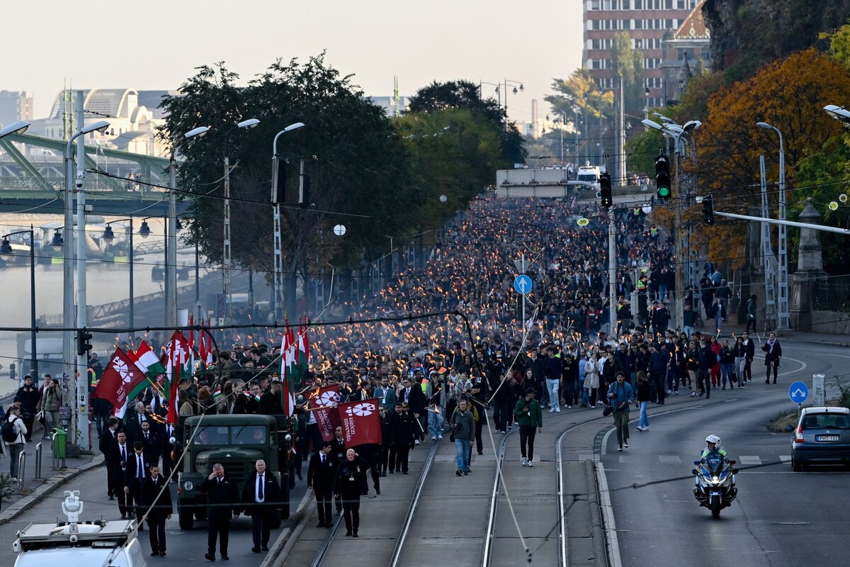     / Источник: © EPA/Robert Hegedus/TASS