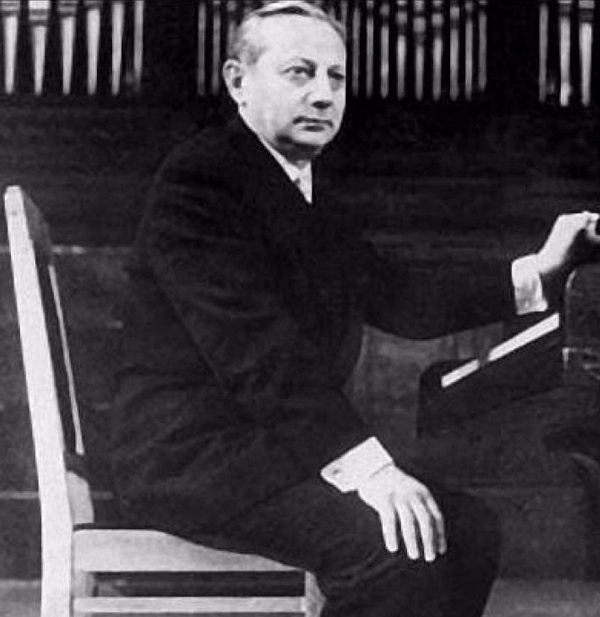    Александр Цфасман