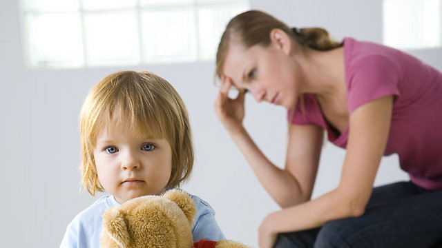 РЕБЕНКУ 3 ГОДА, НО ОН НЕ ГОВОРИТ. В ЧЕМ ПРИЧИНА ЗРР?