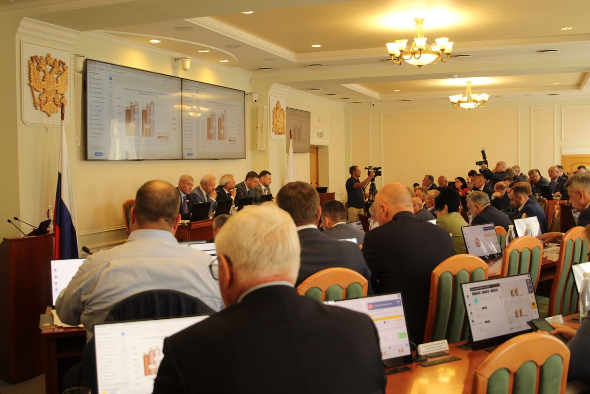    Заседание Заксобрание депутаты Редакция nn-now