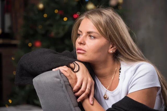    К чему снится незнакомая девушка?