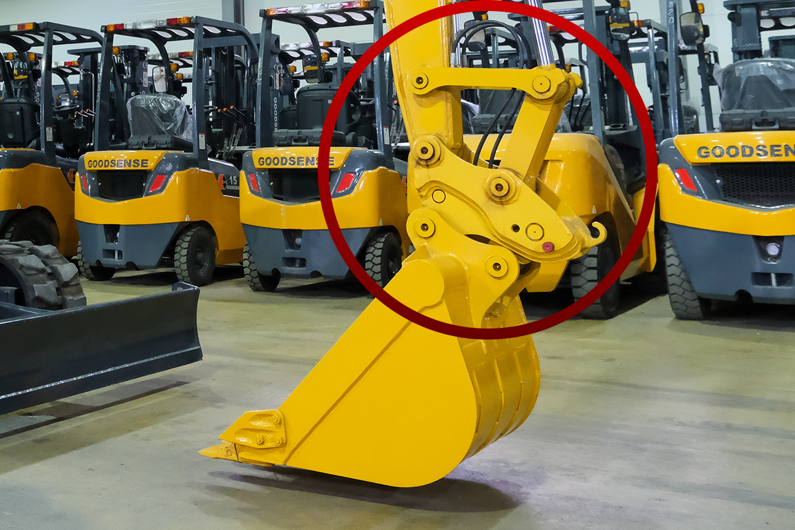 Гидравлический квик-каплер на японском мини-экскаваторе KATO