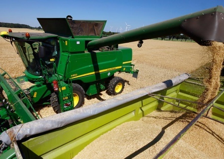    Украина прощается со статусом аграрной страны. Сельхозпроизводители терпят убытки