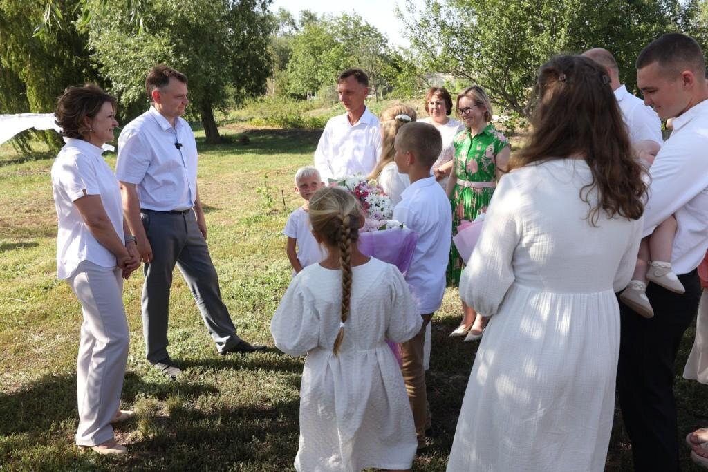    CREATOR: gd-jpeg v1.0 (using IJG JPEG v62), quality = 90 Светлана ГОРЯЧЕВА