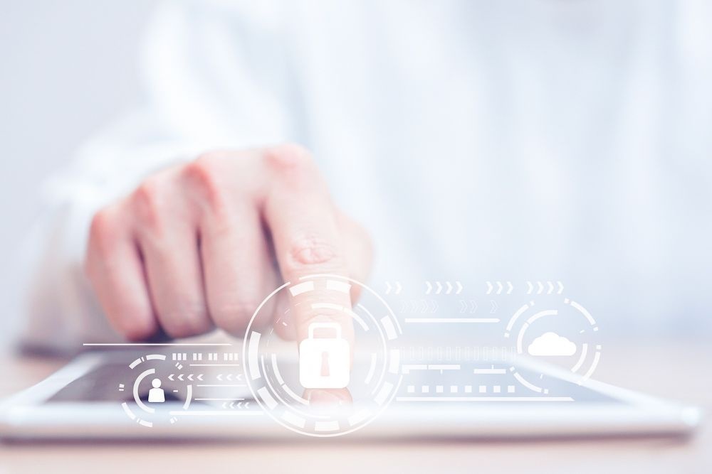    Хакеры охотятся за деньгами, эксклюзивным доступом и вниманием аудитории. / Фото: iStock