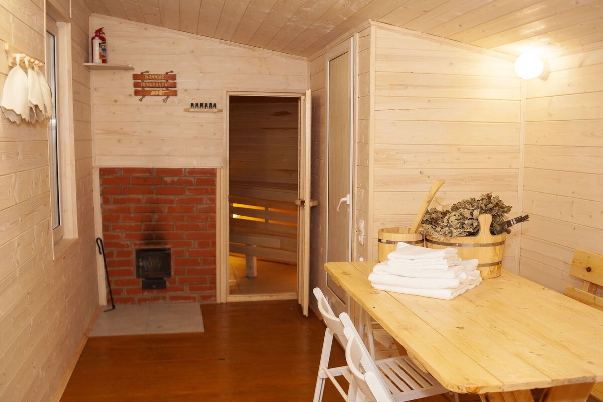 Баня на дровах в глэмпинге Aframe Happy в Подмосковье