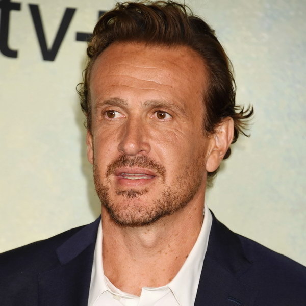     Джейсон Сигел сыграет главную роль в триллере «Спонсор» Джеймса Понсольдта