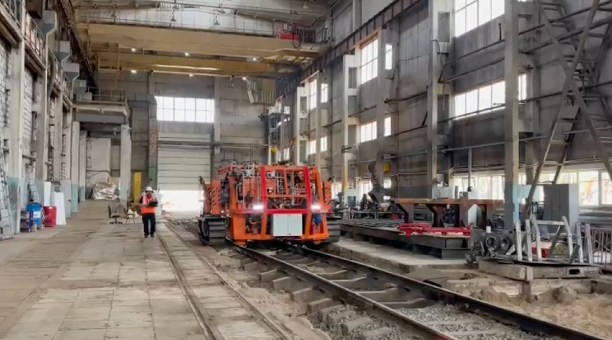 Подбивочная машина для железнодорожной отрасли от нашего заказчика компании «Профи Групп»