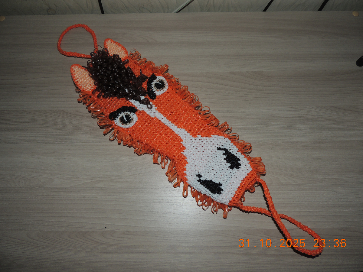 Листайте карусель