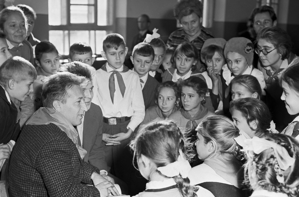    Фото © Евгений Шулепов / ТАСС / Визит Джанни Родари в Москву, 1963 год