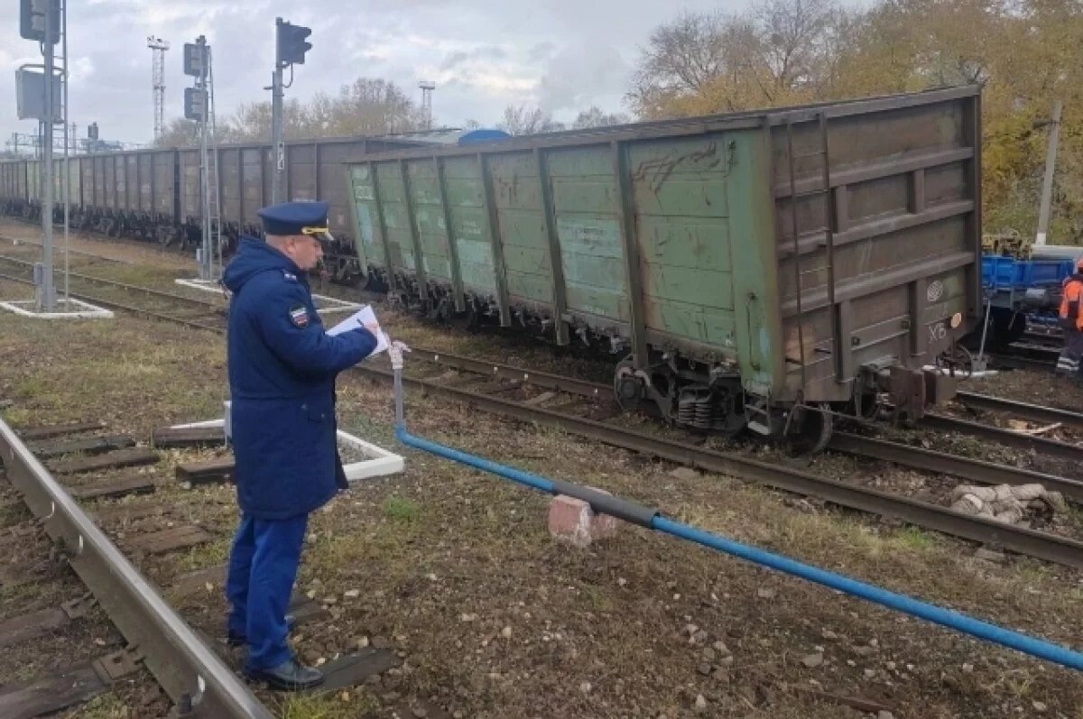    На станции «Ульяновск-3» сошёл в рельсов вагон со щебнем