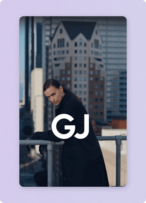 Супермодель Ирина Шейк рекламирует бренд Gloria Jeans