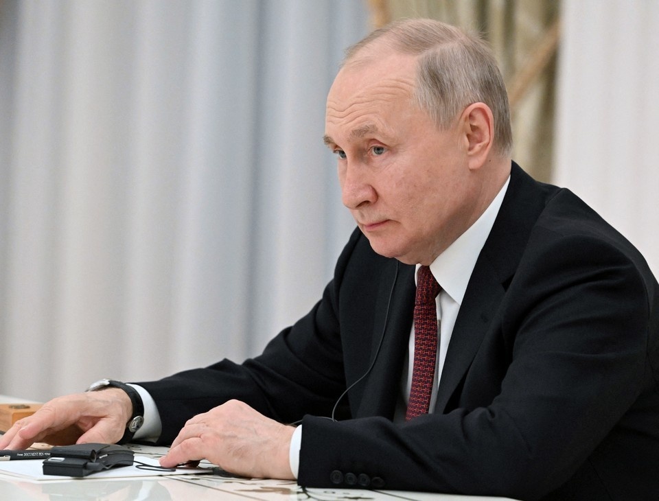    Путин: резкое уменьшение российской нефти на рынке приведет к росту цен REUTERS