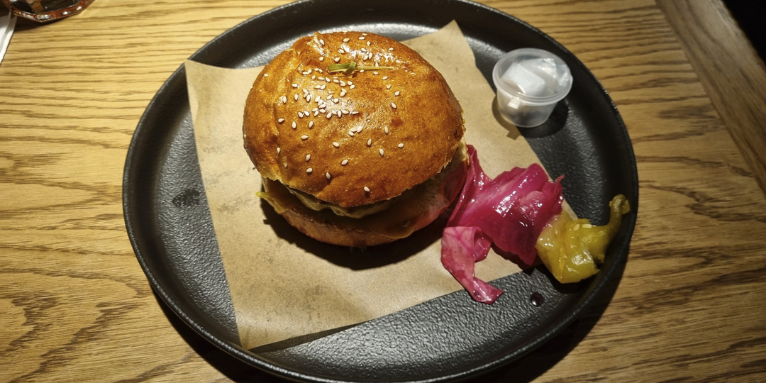 "The Pivo" на Страстном бульваре: всё по 250₽ в 2025 году. Сытный обед на 1150₽ [обзор]