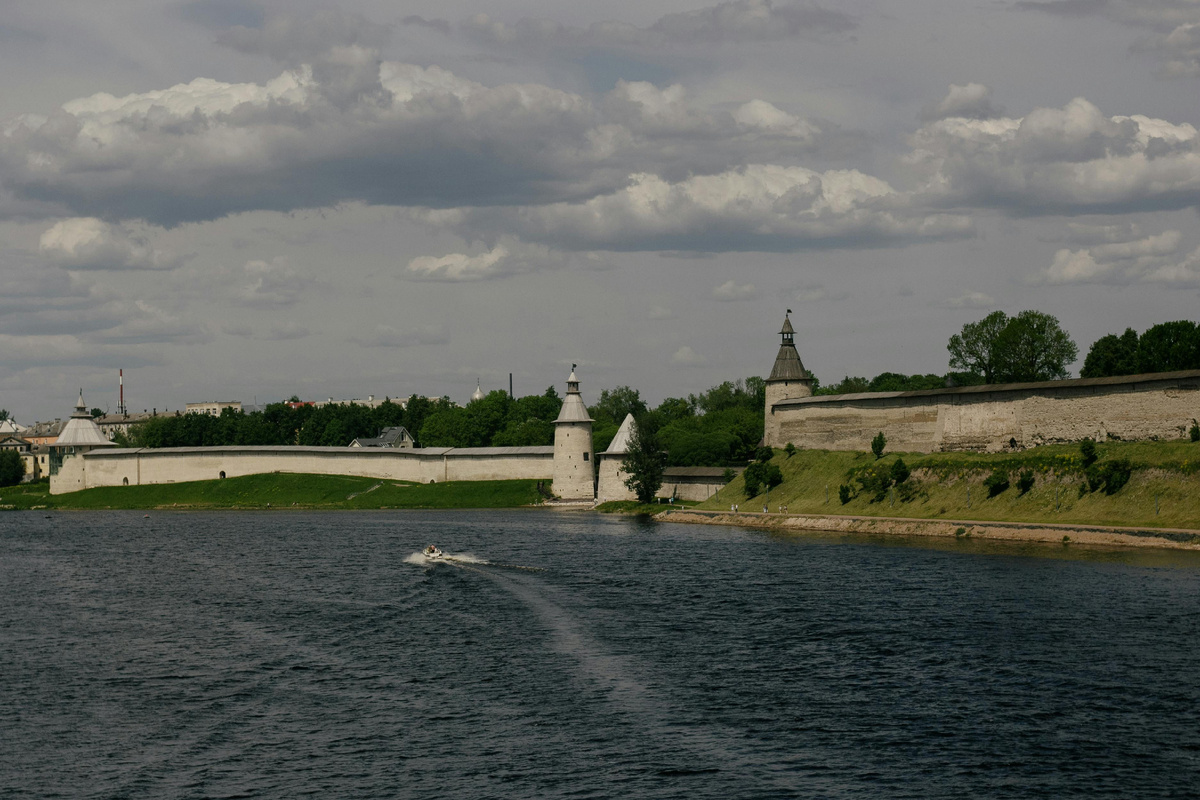 Фотограф: Plato Terentev: https://www.pexels.com/ru-ru/photo/9962771/