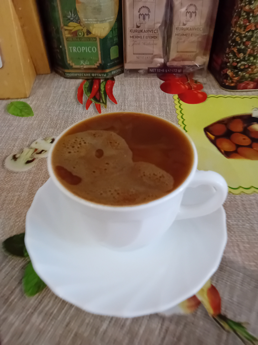 УТРЕННИЙ КОФЕ.