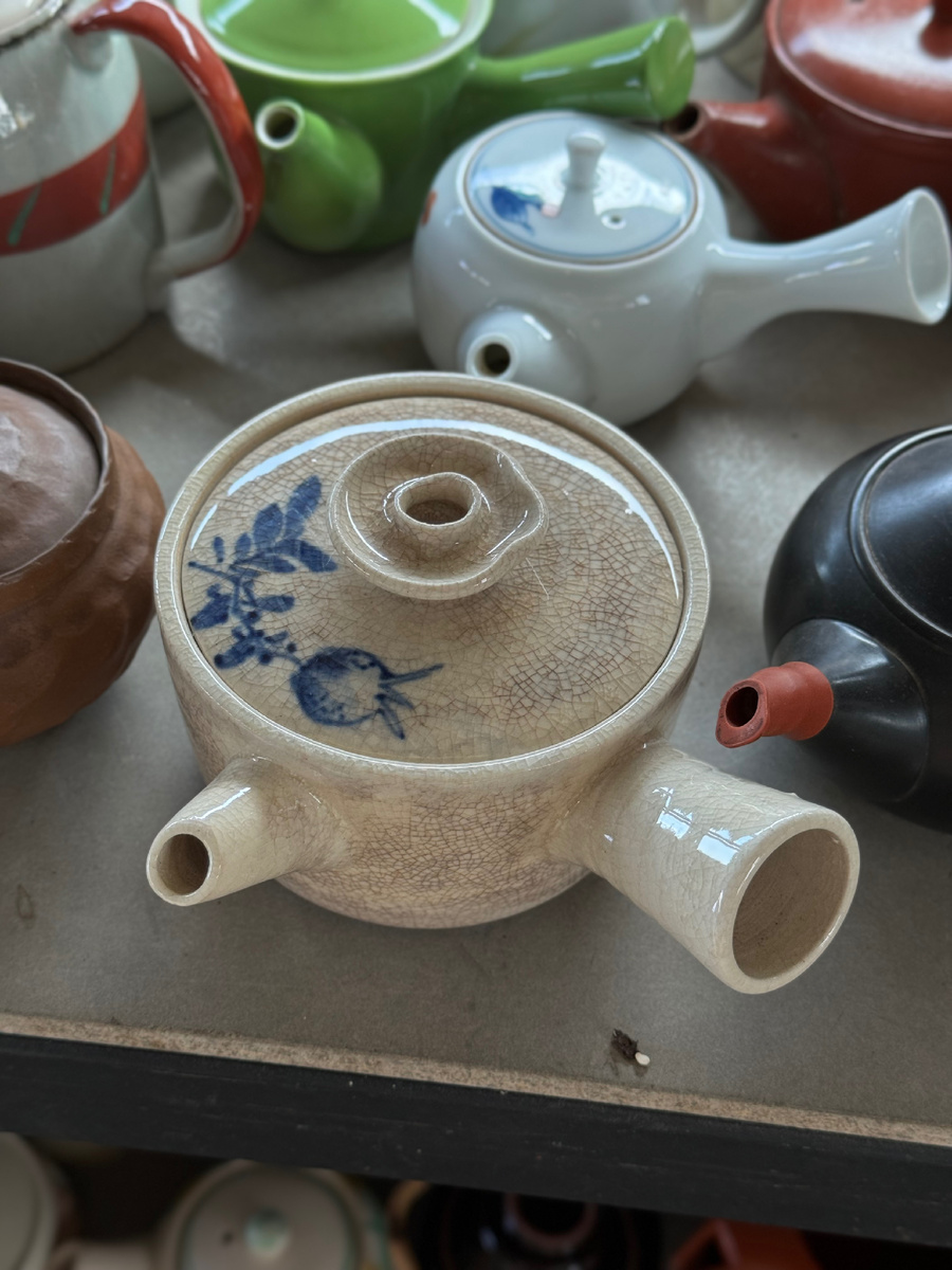 Из интересных находок: Традиционный японский чайник кюсю