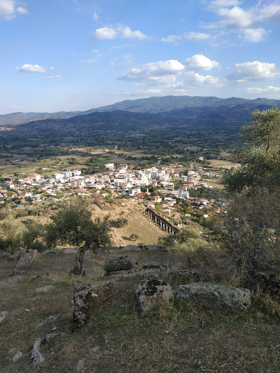 Вид на Карпузлу от амфитеатра