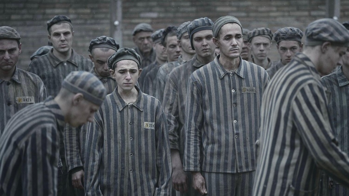 Кадр из мини-сериала «Татуировщик из Освенцима», 2024 год, режиссер Тали Шалом-Эзер