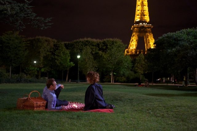    Кадр из сериала «Кухня в Париже»