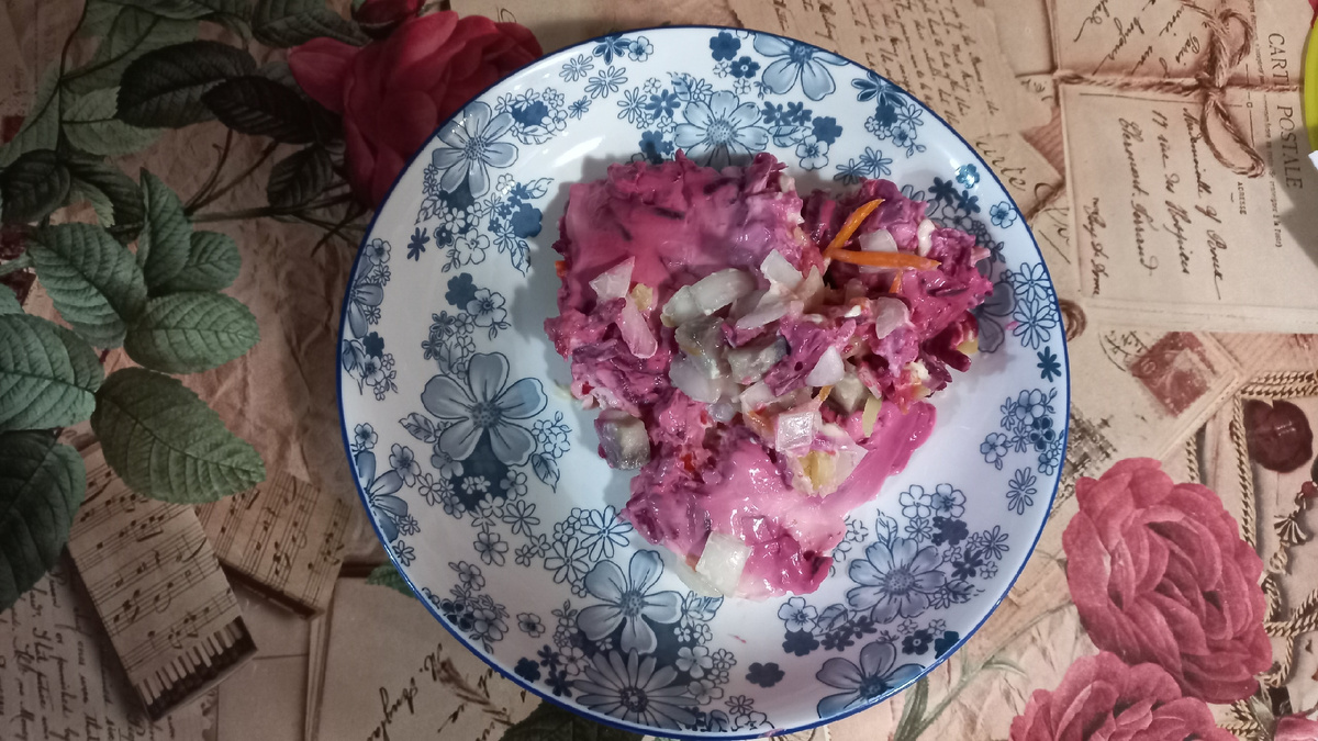 Завтрак и обед такой же