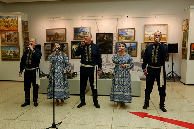 В Твери представлены работы художников из 46 регионов России