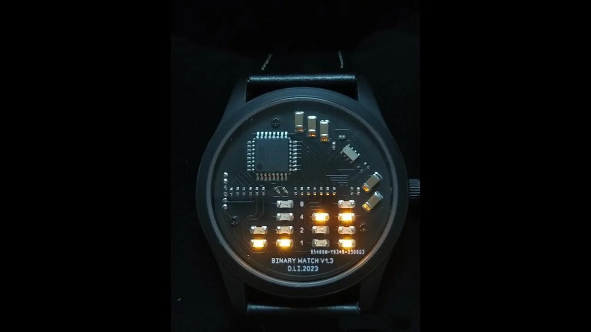 Предшественник - Binary Watch 1.3. Фото с сайта irecommend.ru.