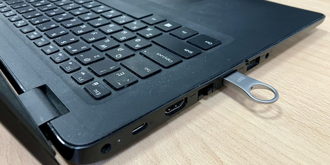 Флешка не пишет файлы? Отключаем защиту от записи за пару минут