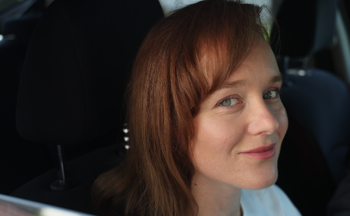 Кадр из сериала "Недостойные наследницы" (2025)