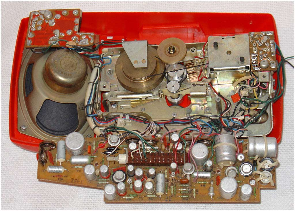 Спутник - 403  Фото: rw6ase.narod.ru