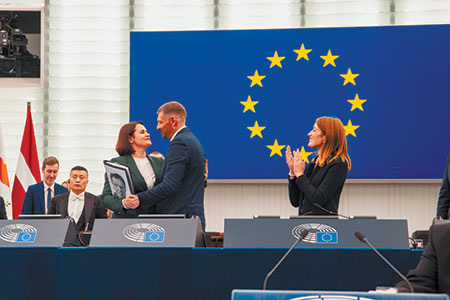    Фото с сайта С.Тихановской