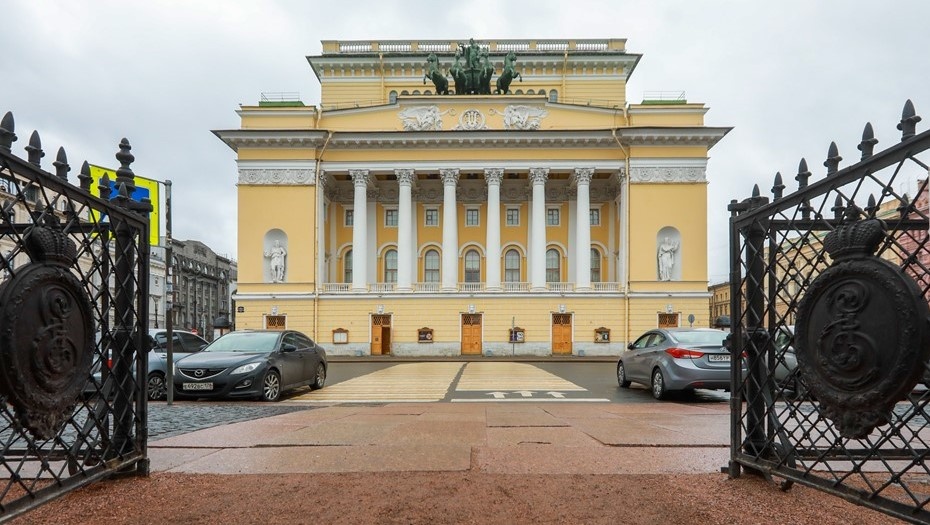    Александр Малич работает в Александринском театре с 2019 года. С августа 2024-го он занимает пост директора. Автор фото: Сергей Коньков/"ДП"