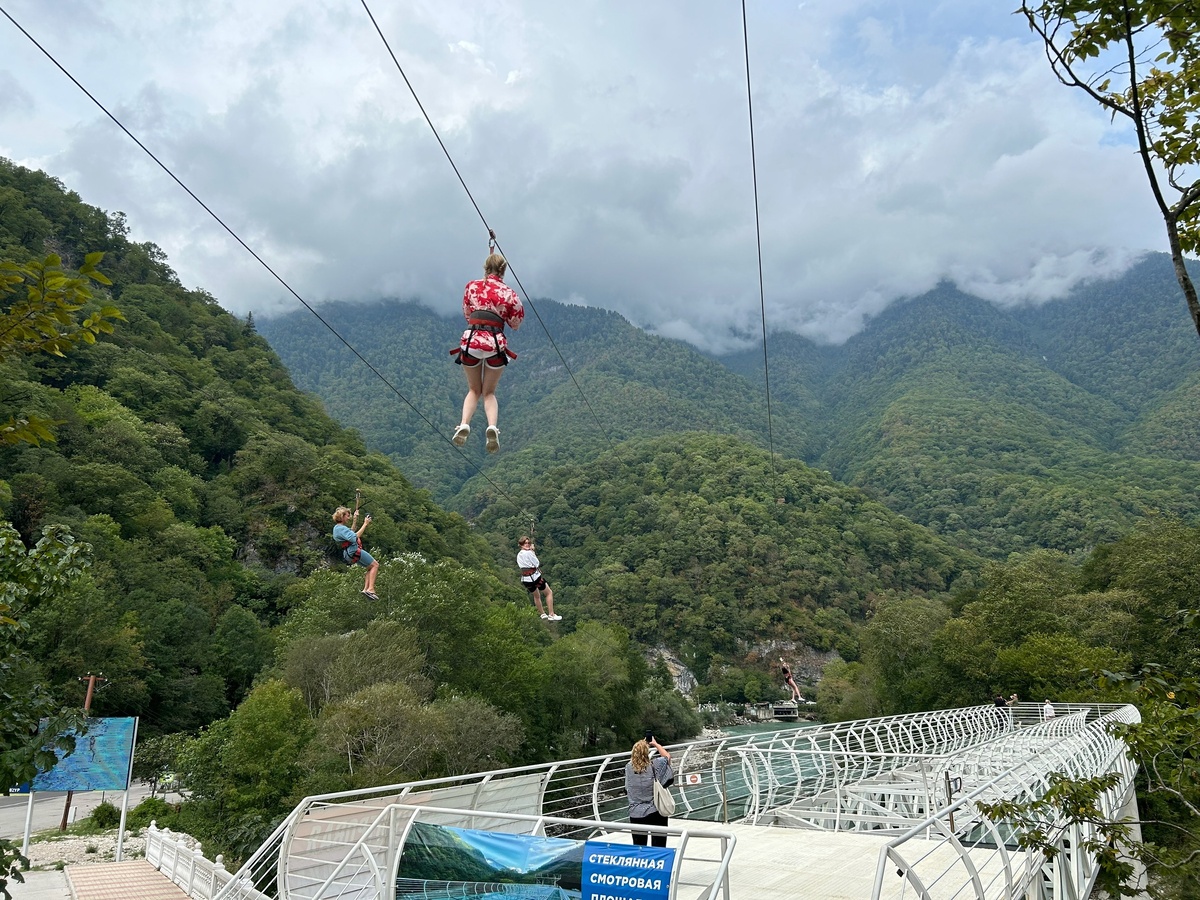    "После этого мы даже не смотрим в сторону Абхазии": честный отзыв туристов об отдыхе на курорте