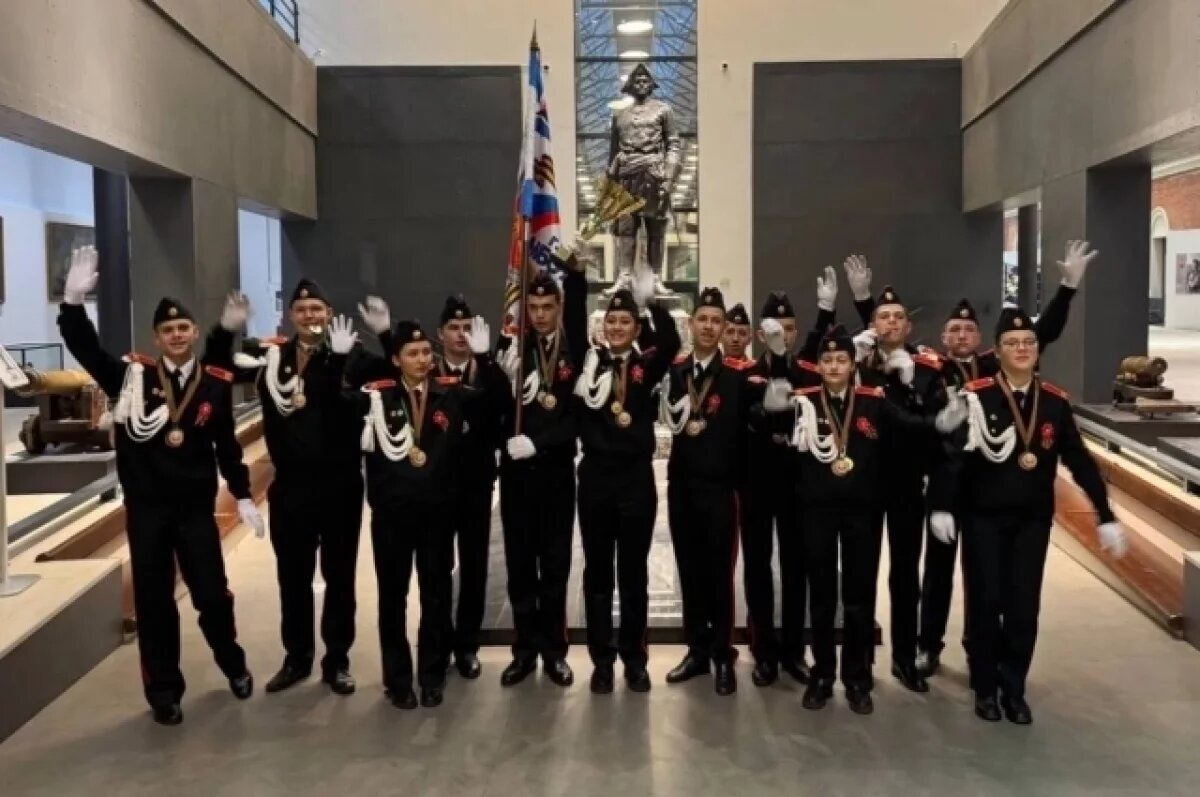    Елизовчане покорили жюри конкурса песней «Мы-кадеты с Камчатки»