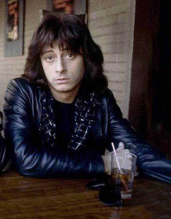 Джо Линн Тёрнер