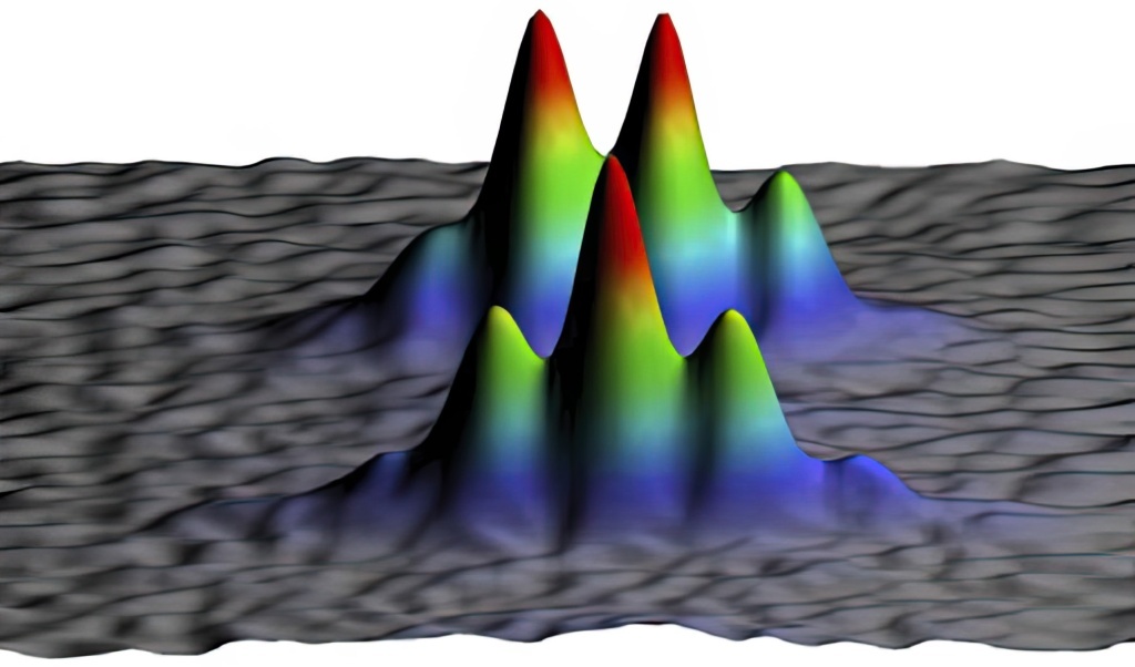 В присутствии массивного блока из свинца волны вещества дают другую интерференционную картинку (рисунок на переднем плане), чем без него (Phys. Rev. Lett. 118, 183602, 2017)